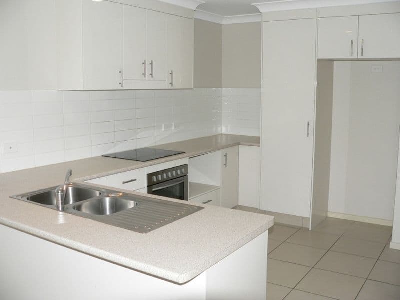 43 Barradeen Circuit, PACIFIC PINES QLD 4211, Pacific Pines - Thumbnail 2