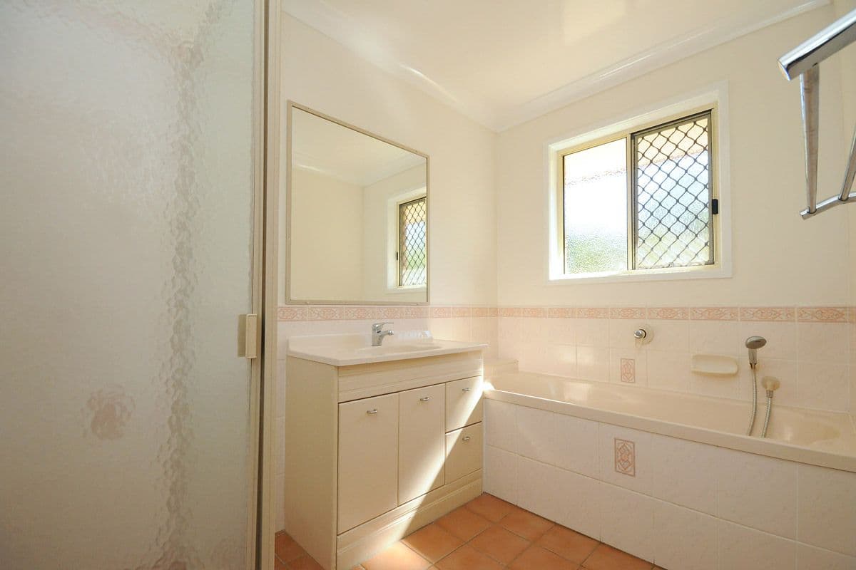 2 Schmidt Court, TOP CAMP QLD 4350, Top Camp - Thumbnail 8