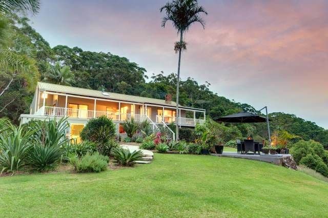 $1,450,000 (sold on 31-May-2021) House 4 beds | 3 bath | 2 car 23 Garling Street RED HILL QLD 4059, 000 (Sold On 31-May-2021) House 4 Beds | 3 Bath | 2 Car 23 Garling Street Red Hill - Image 1
