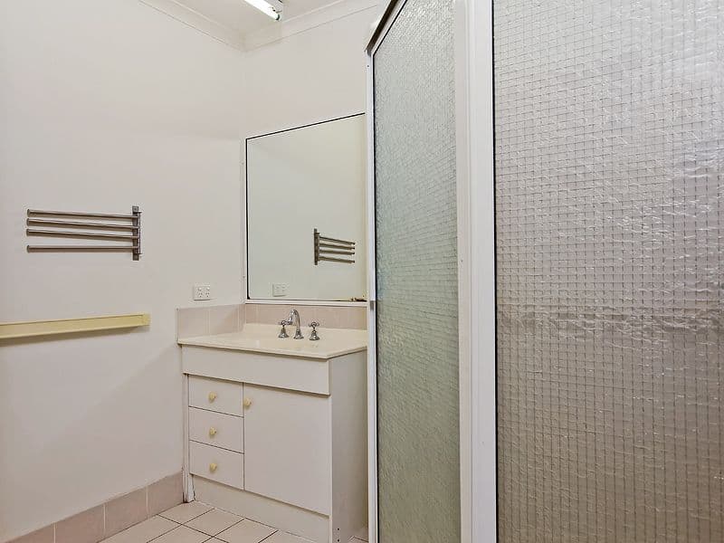 4 Nye Street, CHERMSIDE QLD 4032, Chermside - Thumbnail 8