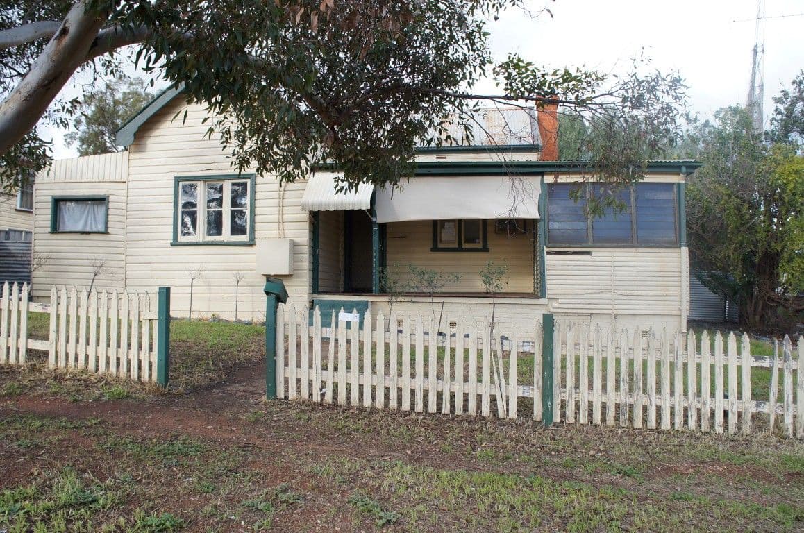 7 Napier Street, CONDOBOLIN NSW 2877, Condobolin - Thumbnail 2
