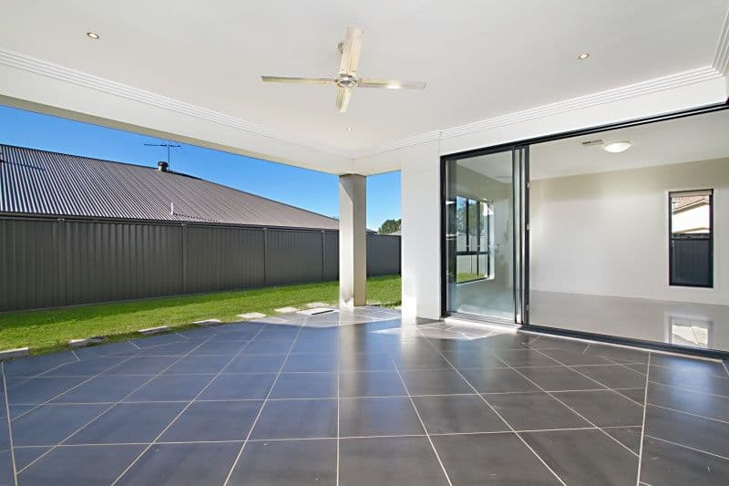 8 Meredith Street, EIGHT MILE PLAINS QLD 4113, Eight Mile Plains - Thumbnail 3