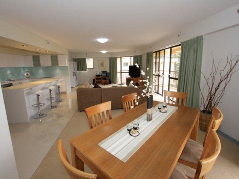 146 The Esplanade, BURLEIGH HEADS QLD 4220, Burleigh Heads - Thumbnail 6