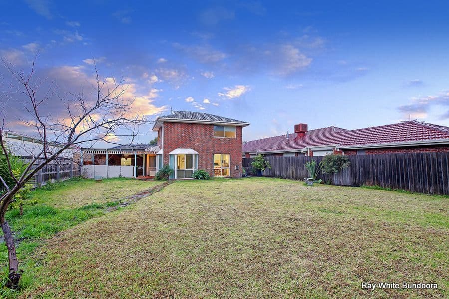 15 Parklands Drive, THOMASTOWN VIC 3074, Thomastown - Thumbnail 4