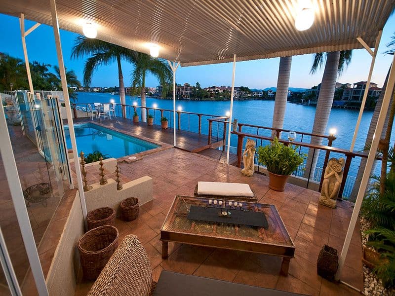 36 Montevideo Drive, CLEAR ISLAND WATERS QLD 4226, Clear Island Waters - Thumbnail 2