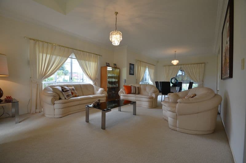 7 Arun Drive, ARUNDEL QLD 4214, Arundel - Thumbnail 4