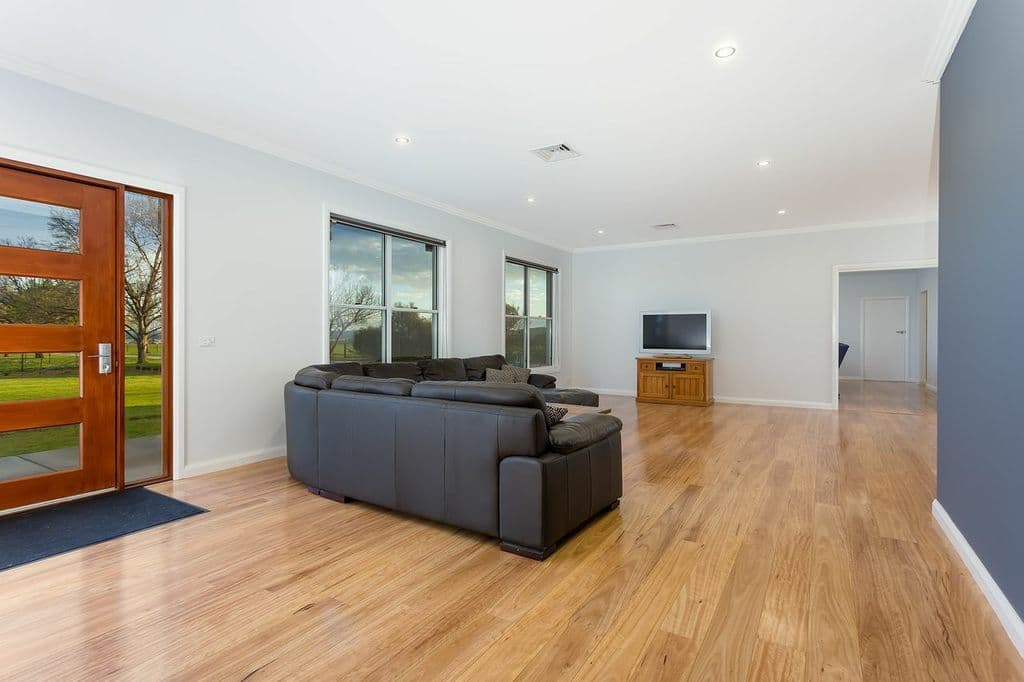 18 Dunns Road, WAGGA WAGGA NSW 2650, Wagga Wagga - Thumbnail 5