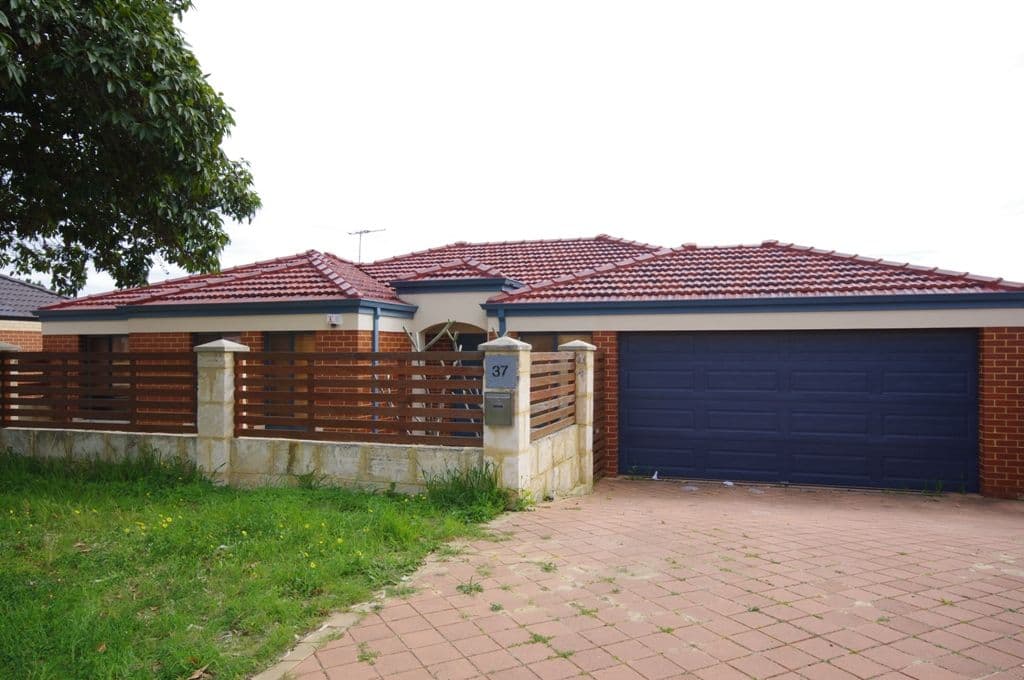 37a Eastdene Circle, NOLLAMARA WA 6061, Nollamara - Thumbnail 3