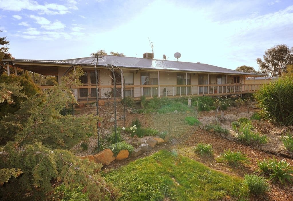 53 Hudswell Road, LANDSBOROUGH VIC 3384, Landsborough - Image 1