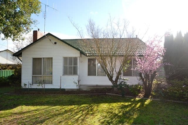 40 Heywood Crescent, SEYMOUR VIC 3660, Seymour - Image 1