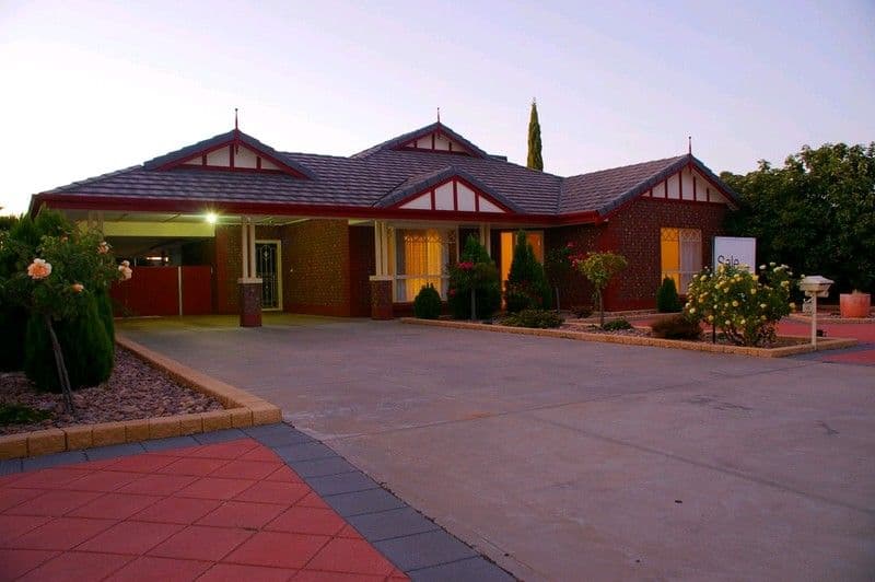 16 Cedar Avenue, Renmark SA 5341, Renmark - Image 1