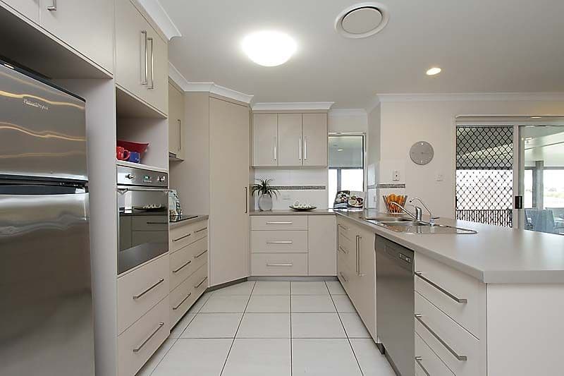 9 Callan Court, EIMEO QLD 4740, Eimeo - Thumbnail 3