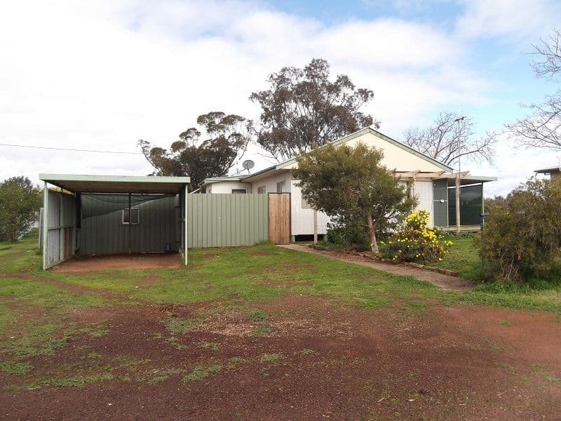 10 Gilmore Lane, GOOLOOGONG NSW 2805, Gooloogong - Thumbnail 2