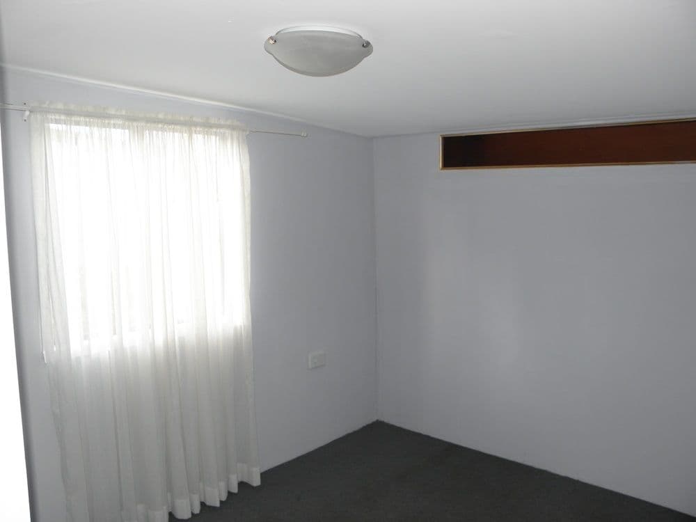 4 Woodrow Place, FIGTREE NSW 2525, Figtree - Thumbnail 6