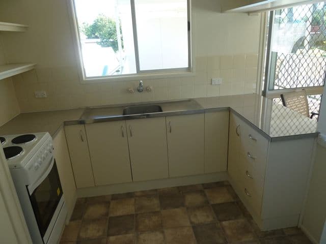 14 Tully Court, ANDERGROVE QLD 4740, Andergrove - Thumbnail 4