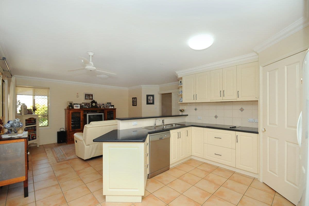 45 Wood Drive, MIDDLE RIDGE QLD 4350, Middle Ridge - Thumbnail 4