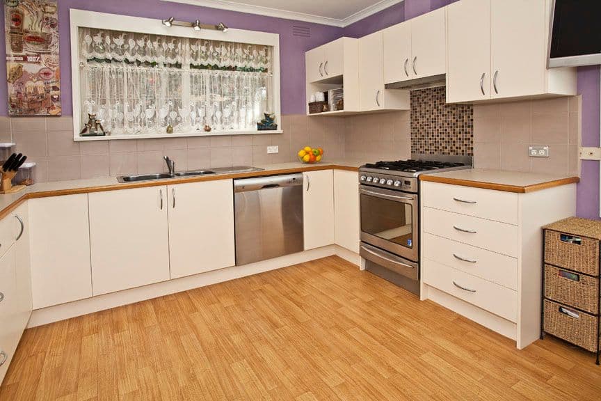 14 Baily Street, MOUNT WAVERLEY VIC 3149, Mount Waverley - Thumbnail 2