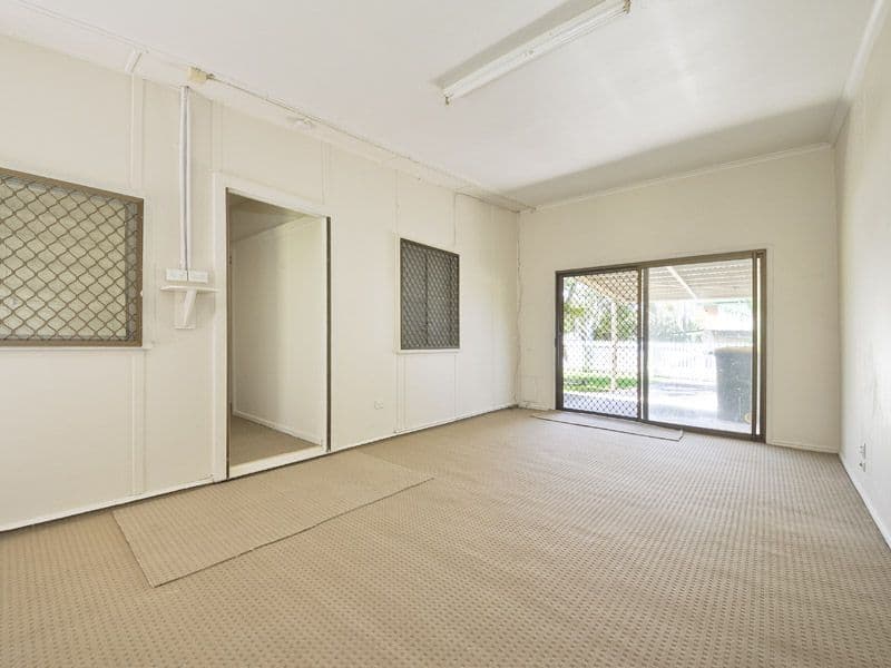 8 Airlie Avenue, DECEPTION BAY QLD 4508, Deception Bay - Thumbnail 7