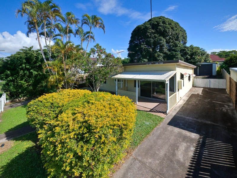 8 Airlie Avenue, DECEPTION BAY QLD 4508, Deception Bay - Image 1
