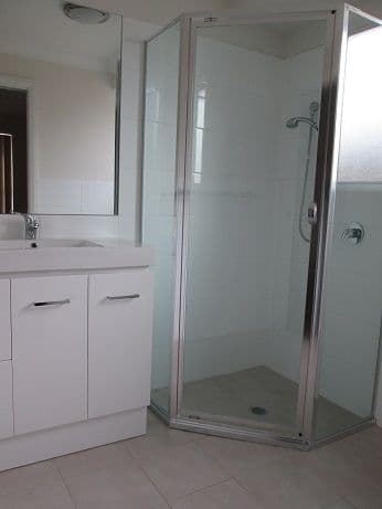 2/16 Sapphire Drive, RUTHERFORD NSW 2320, Rutherford - Thumbnail 2