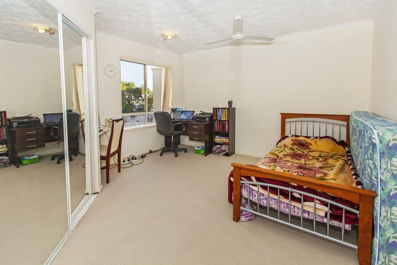 142 Stanhill Drive, CHEVRON ISLAND QLD 4217, Chevron Island - Thumbnail 6