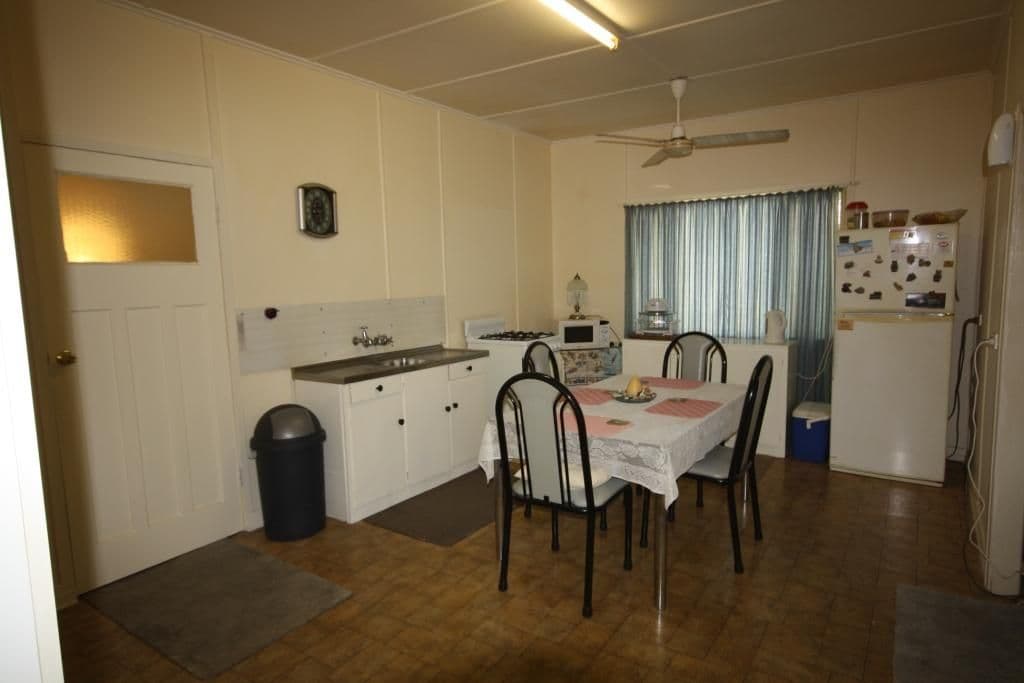 65 Moreton Street, EIDSVOLD QLD 4627, Eidsvold - Thumbnail 2