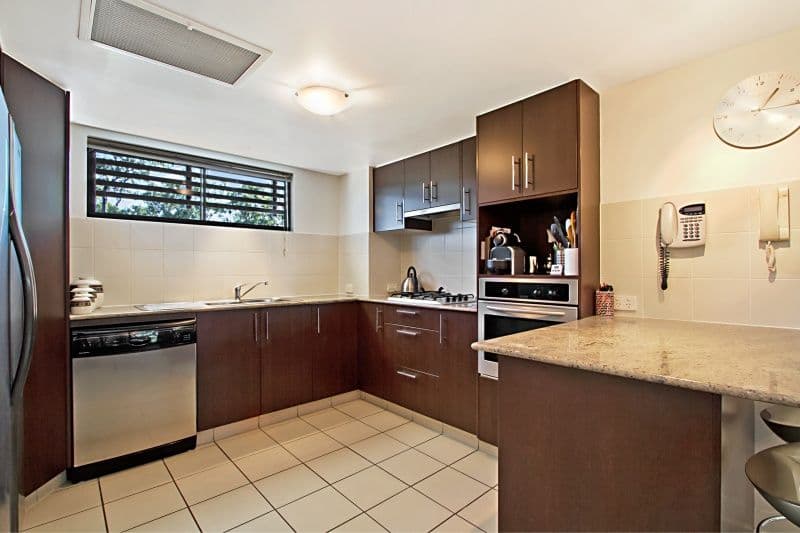 8 Land Street, TOOWONG QLD 4066, Toowong - Thumbnail 3