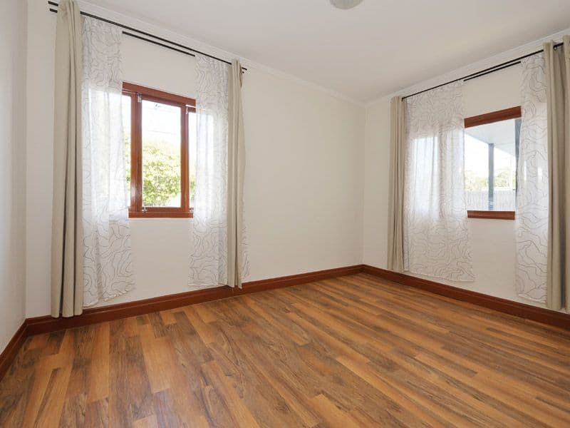 78 VICTORIA Terrace, GREENSLOPES QLD 4120, Greenslopes - Thumbnail 6