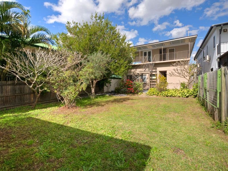 78 VICTORIA Terrace, GREENSLOPES QLD 4120, Greenslopes - Thumbnail 2