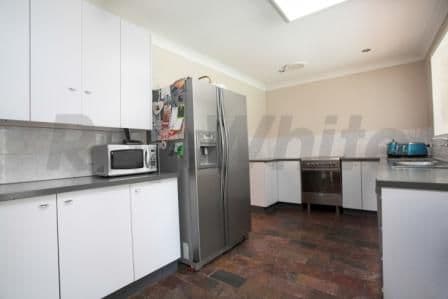 14 Girra Avenue, SOUTH PENRITH NSW 2750, South Penrith - Thumbnail 3