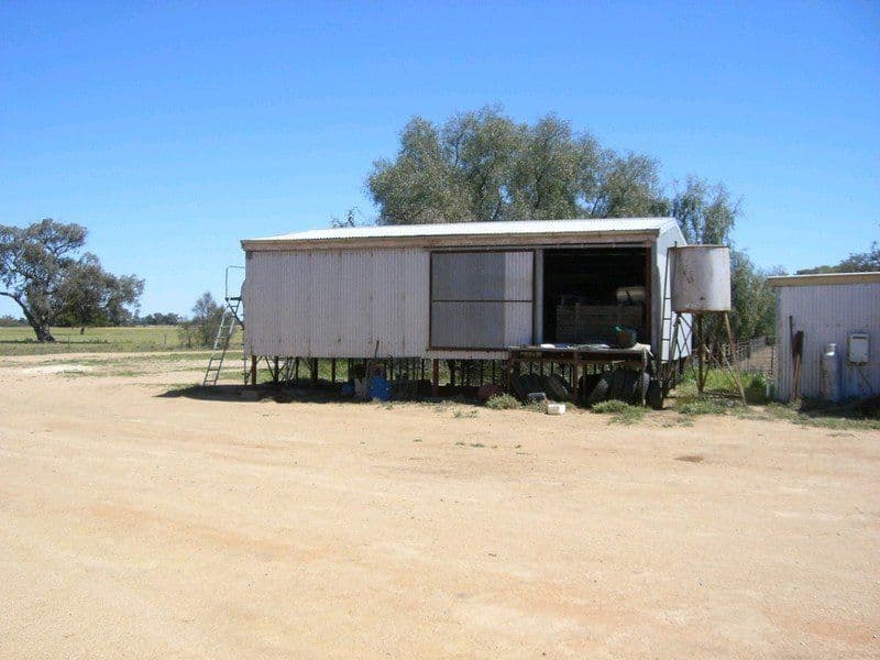 2,64 Monimail Road, DENILIQUIN NSW 2710, Deniliquin - Thumbnail 6