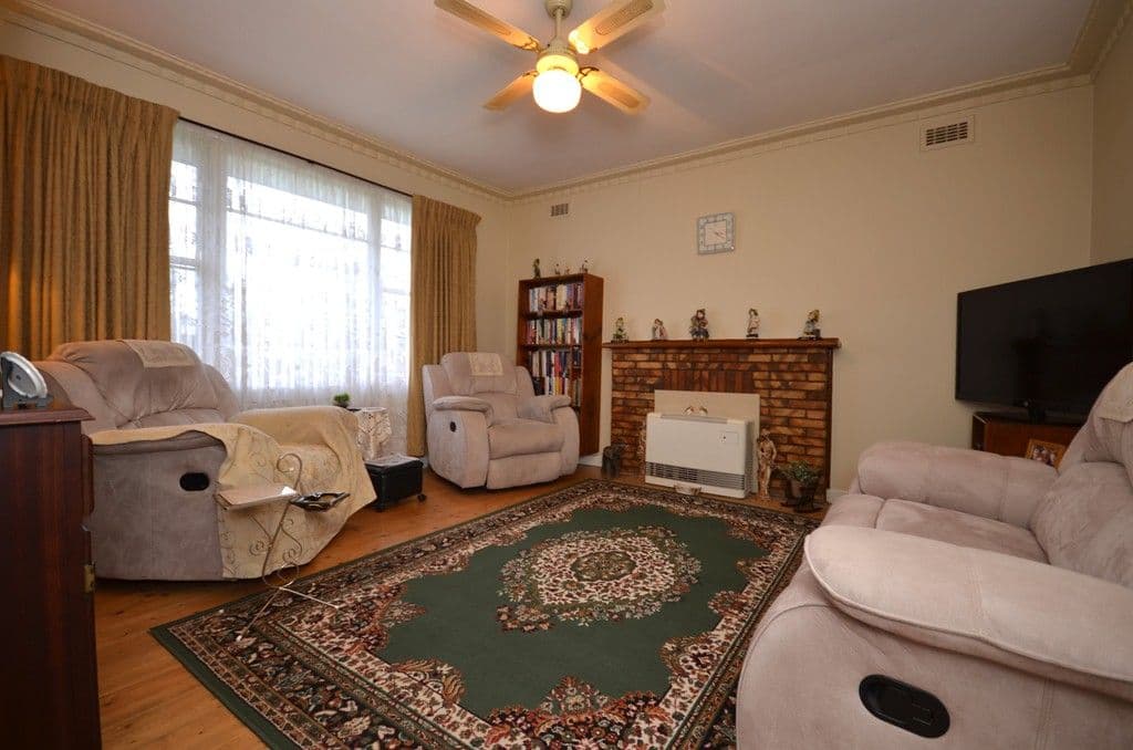 715 Latrobe Street, REDAN  Victoria  3350, Australia, Redan - Thumbnail 2