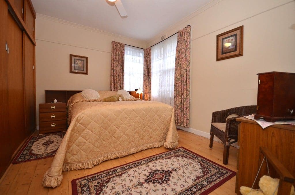 715 Latrobe Street, REDAN  Victoria  3350, Australia, Redan - Thumbnail 5