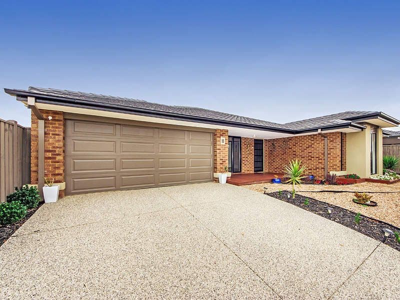 11 Mallard Close, WILLIAMS LANDING VIC 3027, Williams Landing - Image 1