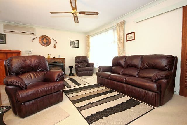 6 Faith Court, GEORGES HALL NSW 2198, Georges Hall - Thumbnail 3