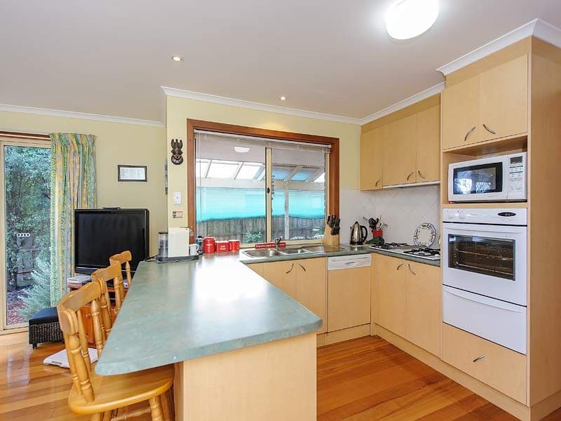 56 Mulduri Crescent, CROYDON SOUTH VIC 3136, Croydon South - Thumbnail 2
