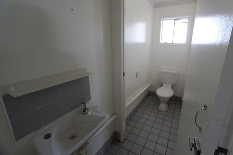 96 Parry Street, CHARLEVILLE QLD 4470, Charleville - Thumbnail 5