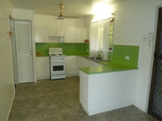33 Margaret Street, WALKERSTON QLD 4751, Walkerston - Thumbnail 3