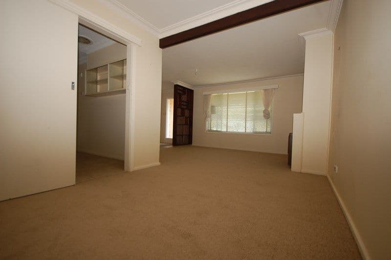 54 Ross Crescent, GRIFFITH NSW 2680, Griffith - Thumbnail 4