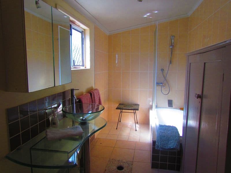 50 Glebe Road, NEWTOWN QLD 4305, Newtown - Thumbnail 3