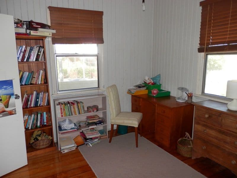 50 Glebe Road, NEWTOWN QLD 4305, Newtown - Thumbnail 4