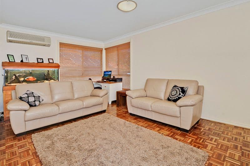 2 Oakwood Place, HORNSBY HEIGHTS NSW 2077, Hornsby Heights - Thumbnail 3