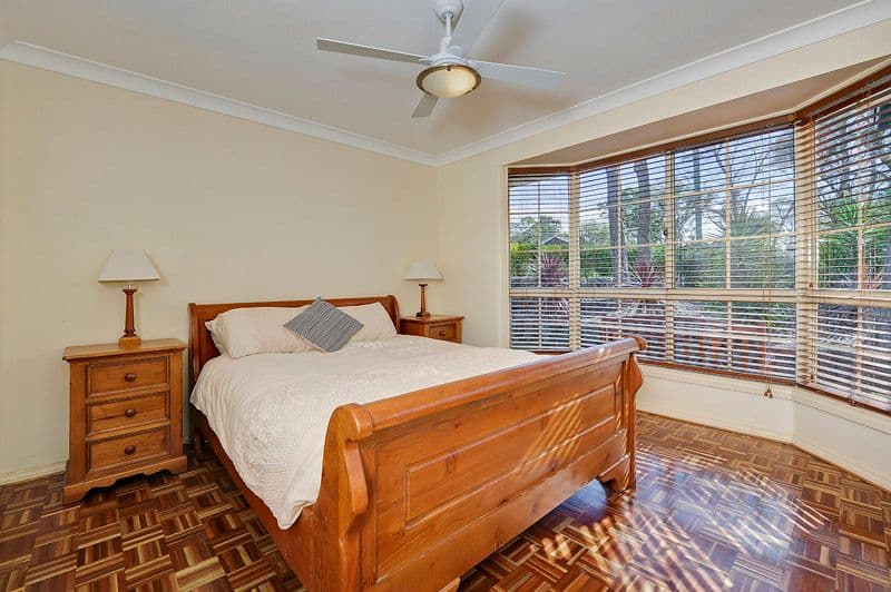 2 Oakwood Place, HORNSBY HEIGHTS NSW 2077, Hornsby Heights - Thumbnail 2