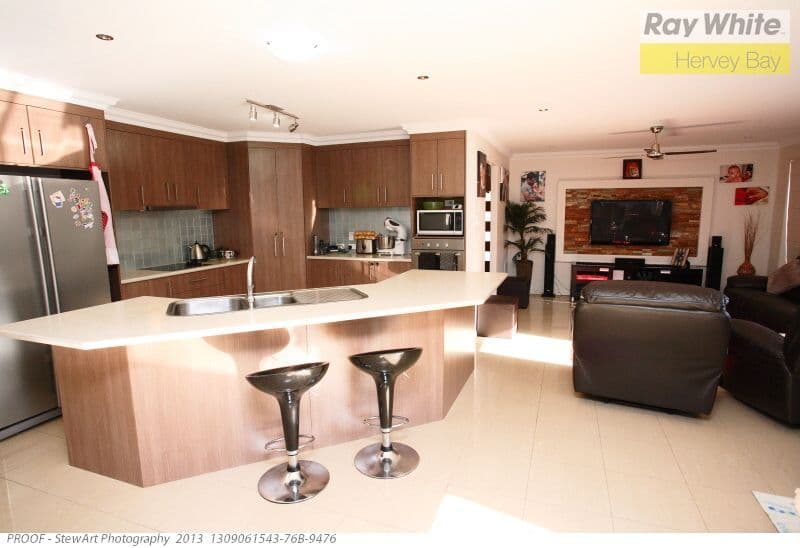 15 Bay Breeze Close, WONDUNNA QLD 4655, Wondunna - Thumbnail 4