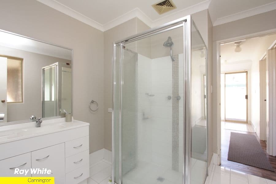9 Lloyd Street, CANNINGTON WA 6107, Cannington - Thumbnail 3