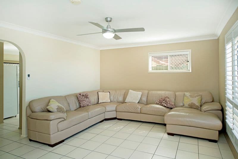 16 Spikes Court, ARUNDEL QLD 4214, Arundel - Thumbnail 4