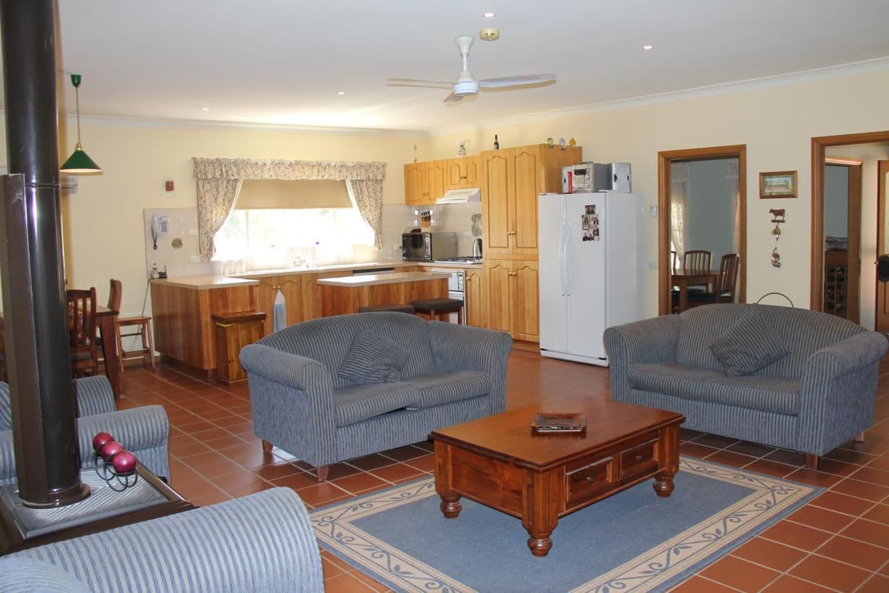 644 Eppalock-Knowsley Road, KNOWSLEY VIC 3523, Knowsley - Thumbnail 2