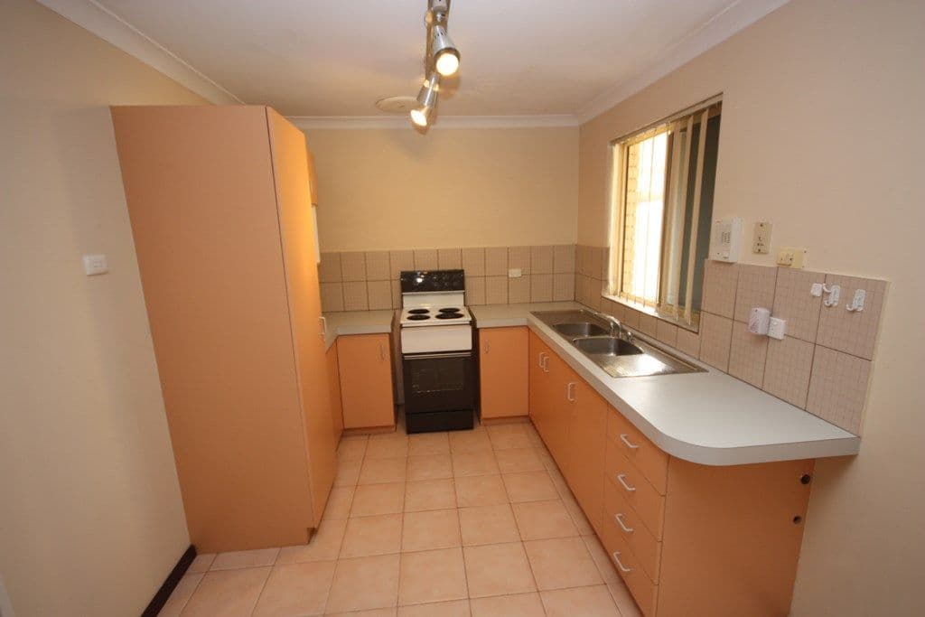 77 Valentine Avenue, DIANELLA WA 6059, Dianella - Thumbnail 6