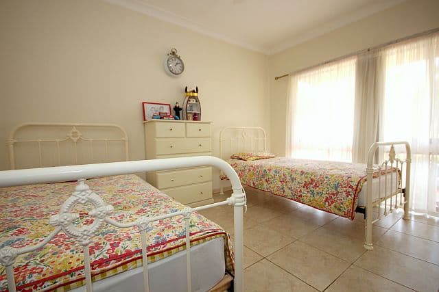 78 Hillcrest Avenue, GREENACRE NSW 2190, Greenacre - Thumbnail 6