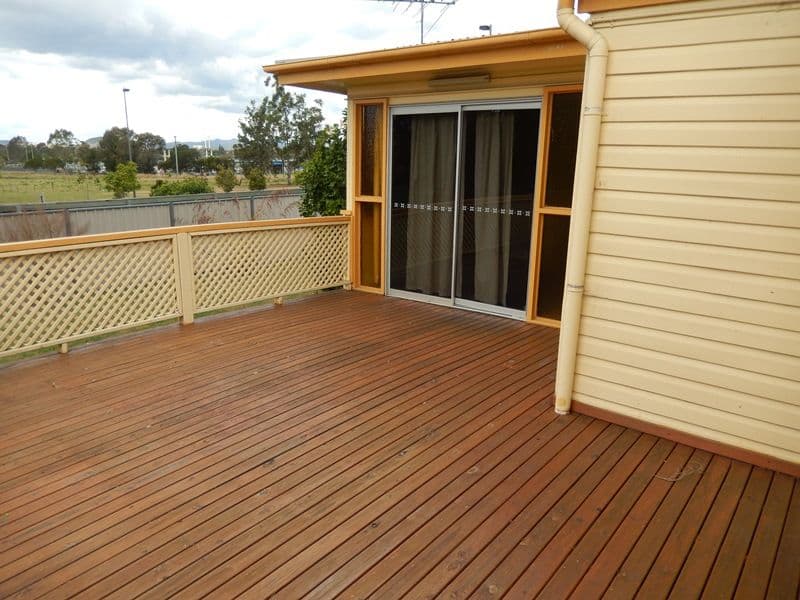 8 Raceview Street, RACEVIEW QLD 4305, Raceview - Thumbnail 4